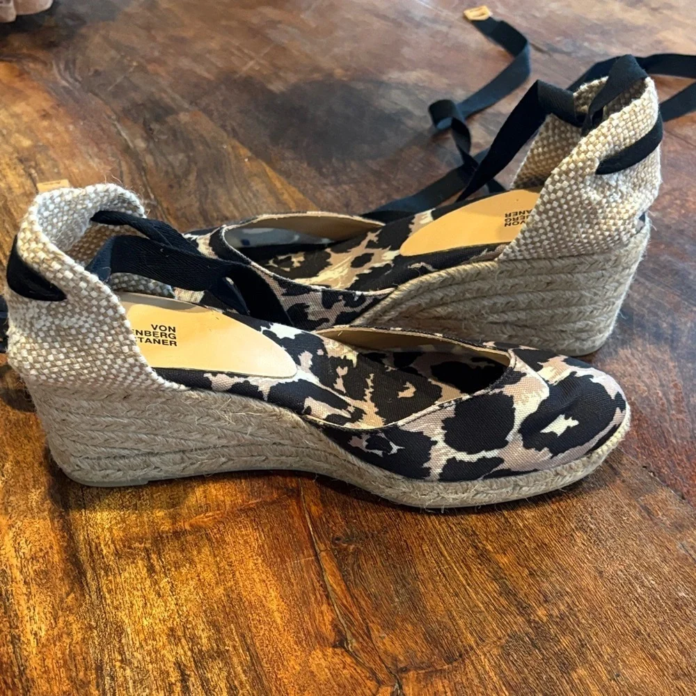 Diane von Furstenberg X Castaner Espadrille Wedge Sandals Black and Tan